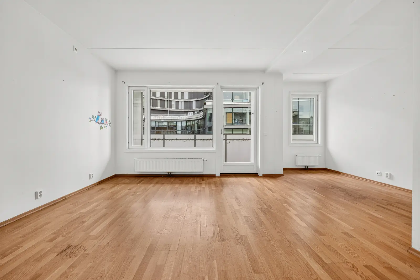 Leiligheten har betydelig oppussingsbehov, men byr på et spennende potensial for deg som ønsker å sette ditt eget preg på boligen.