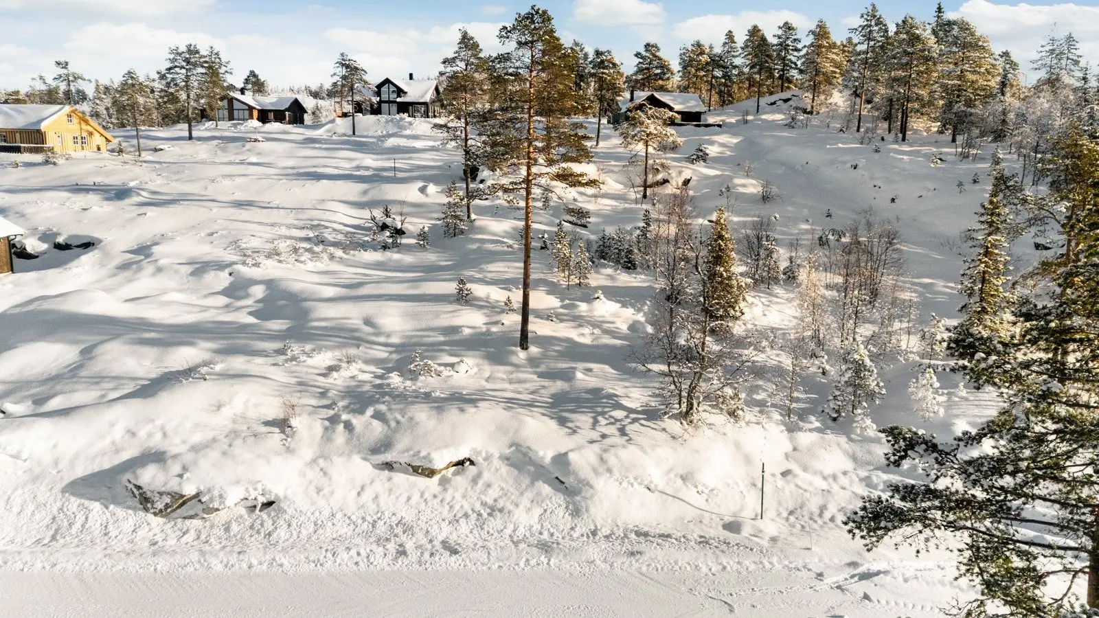Bygg din drømmehytte i naturskjønne omgivelser! Løypenettet i umiddelbar nærhet fra eiendommen
